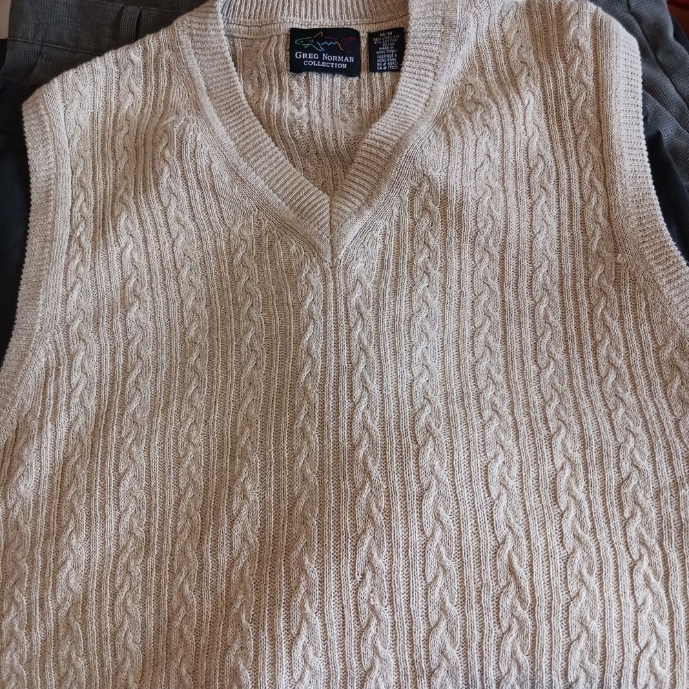 Greg Norman Sweater Vest Mens Medium Beige Excellent Cable Knit Linen Cotton